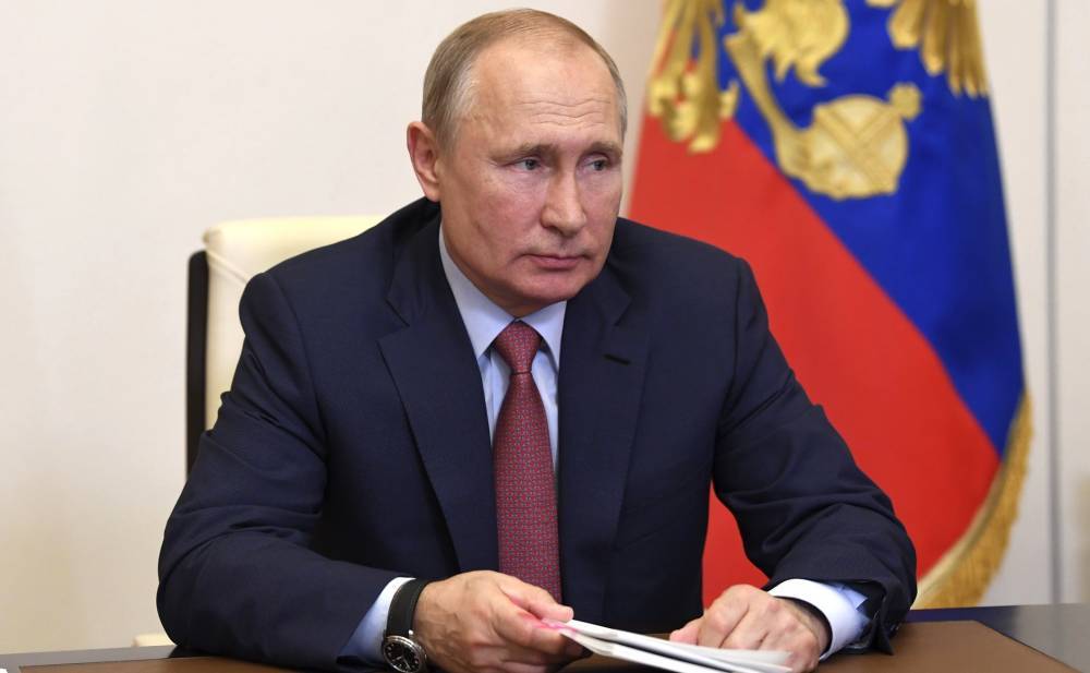 Путин подписал закон о переносе выборов глав регионов в случае ЧС