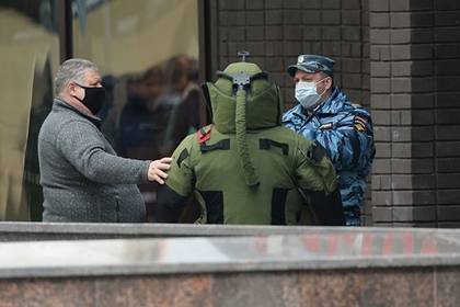 Захватчик московского банка признал вину