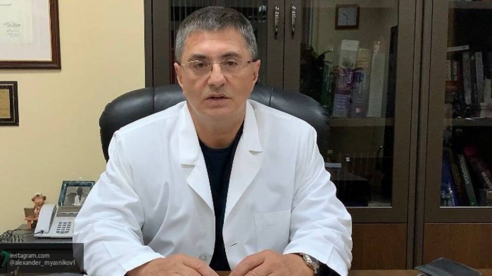 Доктор Мясников назвал настоящее число пациентов с COVID-19 в России