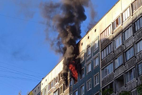 Пожар в многоэтажке в Петербурге унес жизни двух человек