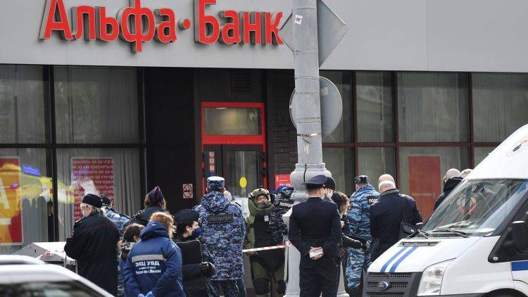 Нужны правда и Бузова: как тюменец захватывал банке в Москве