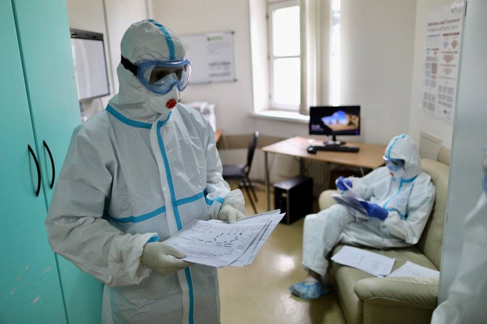 8599 новых случаев коронавируса зафиксировано в России