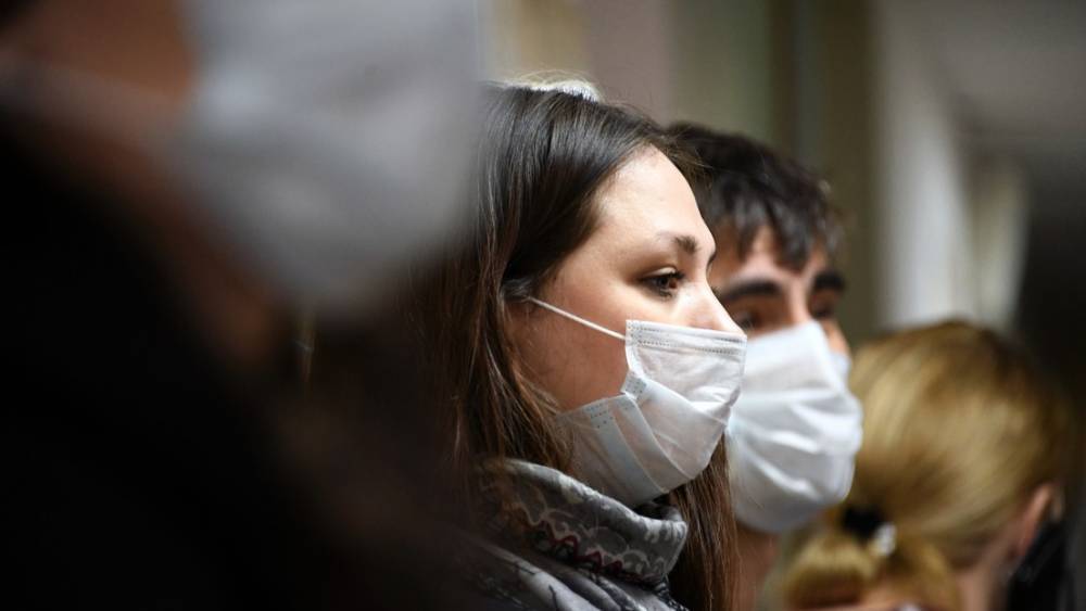 За последние сутки в России выявили 8599 новых случаев коронавируса