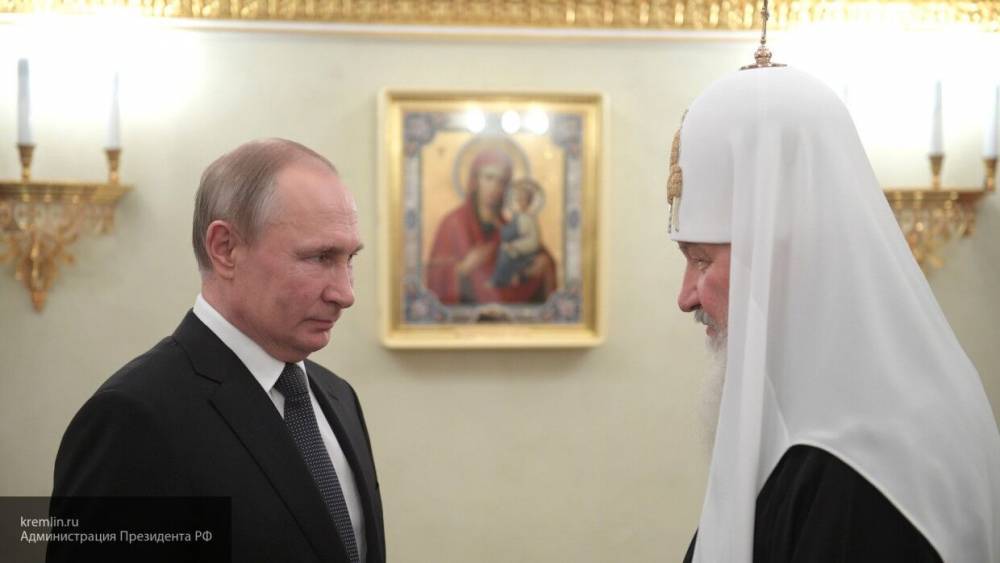Президент РФ поздравил патриарха Кирилла с Днем тезоименитства
