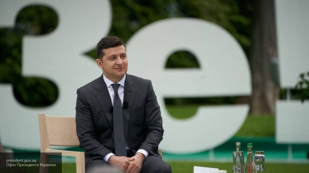 Украинские СМИ сравнили пресс-конференцию Зеленского с капитанским конкурсом в КВН
