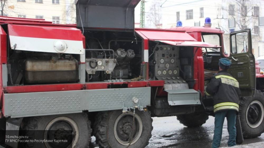 Пожарные потушили сауну в многоквартирном доме в центре Севастополя
