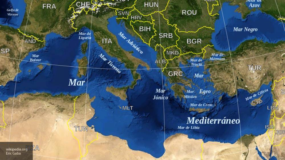 Российскую группировку в Средиземном море усилят два боевых корабля и буксир