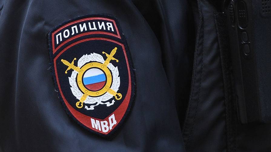 Неизвестные похитили $1 тыс. у бизнесмена в отеле в Москве, угрожая пистолетом