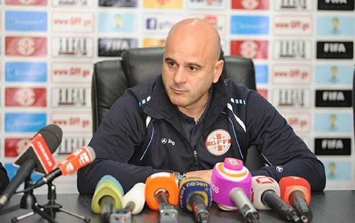 Руководство "Анортосиса" полностью поддерживает грузинского тренера
