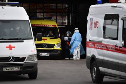Число случаев заражения коронавирусом в России превысило 353 тысячи