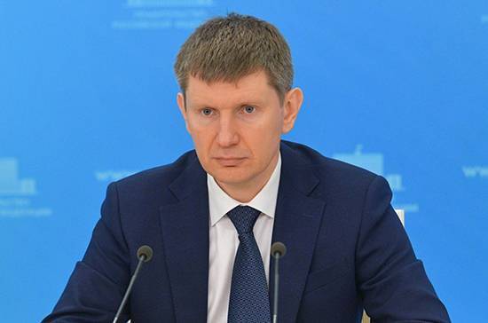 Решетников: банки готовы предоставить 200 млрд рублей кредитов на поддержку занятости