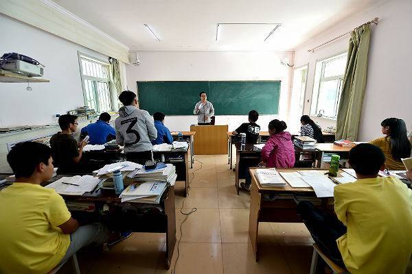 Китай вложил $86 миллиардов в развитие школ в бедных районах