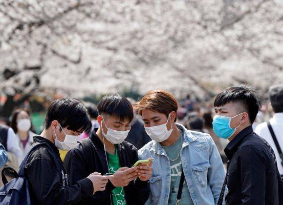 В Японии полностью отменили режим ЧС, введенный из-за коронавируса