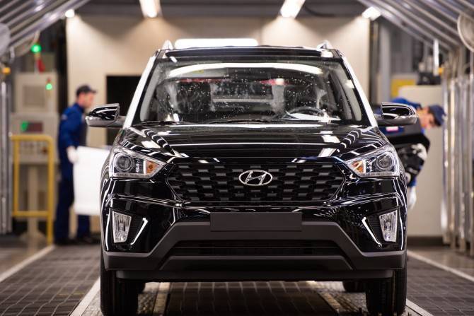 Петербургский завод Hyundai сохраняет двухсменный режим работы