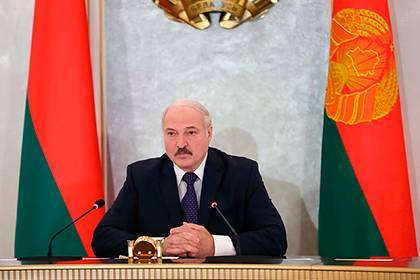 Лукашенко заявил о победе над коронавирусом с божьей помощью