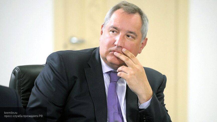 Рогозин заявил, что РФ не собирается участвовать в гонке за Луну