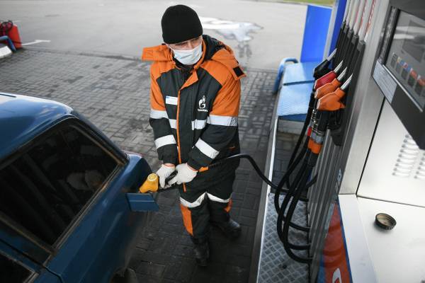 В Госдуме спрогнозировали постоянный рост цен на бензин в России