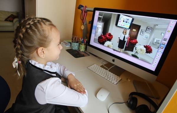 Директор московской школы рассказал о пользе онлайн-обучения