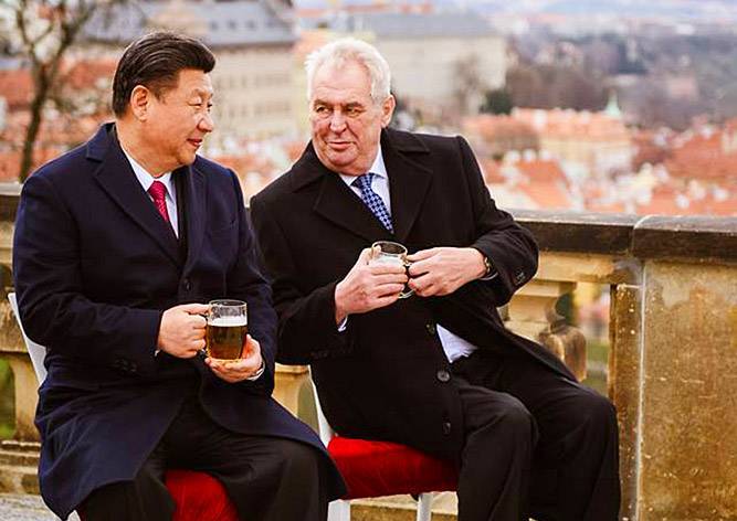 Президент Чехии выступил за безвизовый режим с Китаем