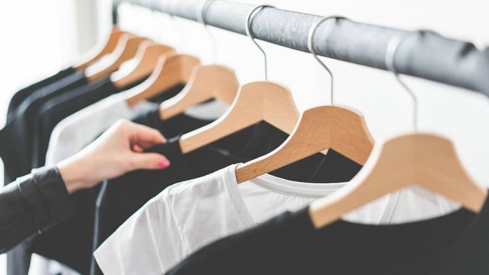 Коронавирус может привести к исчезновению дешевой одежды