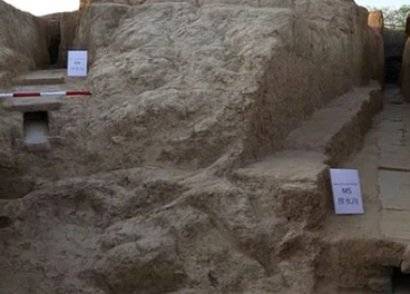 В китайской гробнице обнаружен бронзовый кувшин 2000-летней давности с таинственной жидкостью