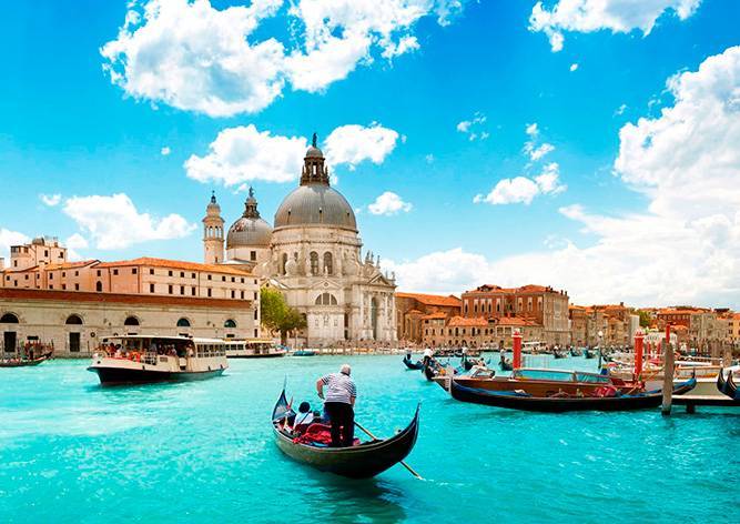 Власти Венеции будут бороться с наплывом туристов