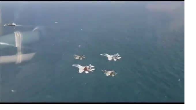 Пролет истребителей из Венесуэлы над иранским танкером попал на видео