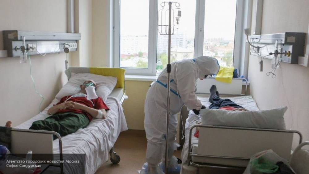 Московские медики за последние сутки выписали 8033 пациента после лечения от COVID-19
