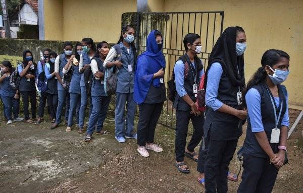 Коронавирус семь дней подряд рекордно распространяется в Индии