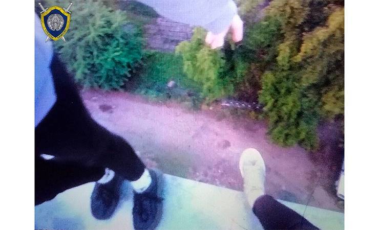 В Кобрине 16-летняя девушка выпила с подругой и решила устроить фотосессию на крыше. Она в реанимации
