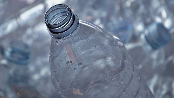 "Лента" в Петербурге передала на переработку миллион пластиковых бутылок