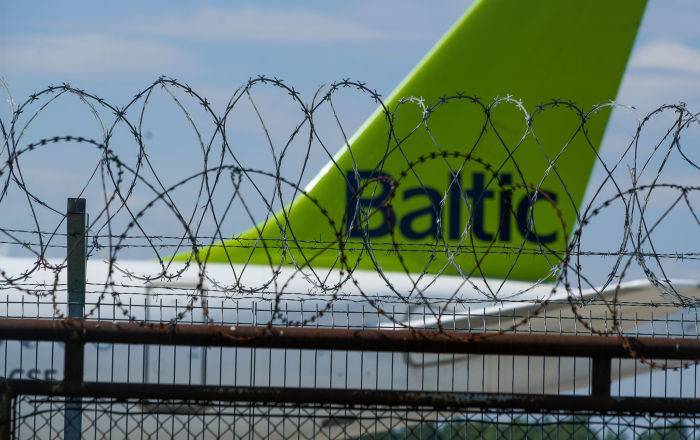 Перевозчик airBaltic должен деньги или ваучеры за 200 тыcяч билетов: истории клиентов