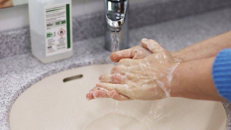 Аллерголог объяснил, почему доктор Мясников назвал мыло вредным