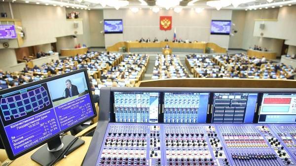 В Госдуму внесли поправку, которая обяжет получать одобрение депутатов на введение режима ЧП