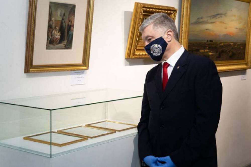 ГБР штурмом взяло музей Гончара, где Порошенко открыл выставку: Есть пострадавшие