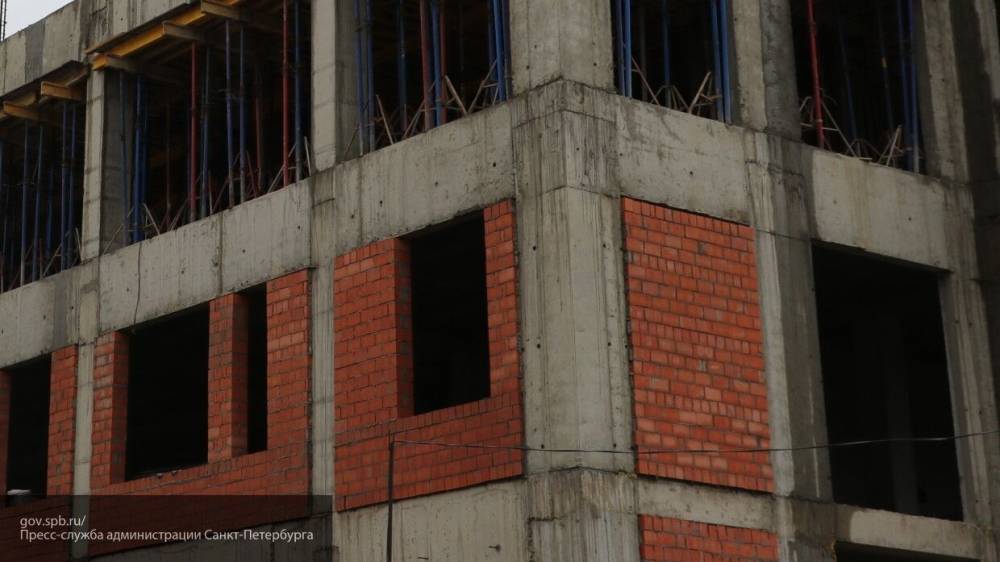 Калининградский строитель погиб, упав с высоты восьмого этажа