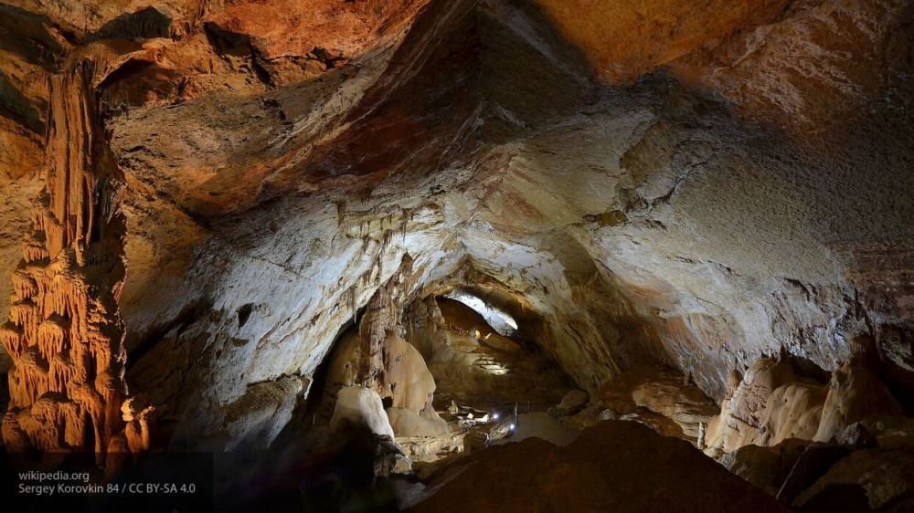 Спелеологи обнаружили уникальную пещеру с окаменелостями в Крыму