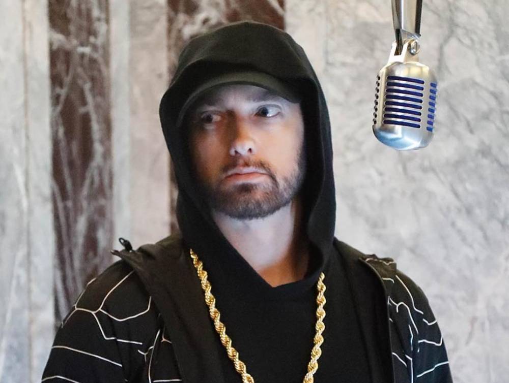 Рэпер Eminem опубликовал для фанатов свой номер телефона