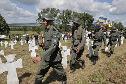 Украинские власти поздравили граждан с 77-летием дивизии СС