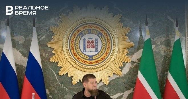 Кадыров опубликовал фотографии с совещания по коронавирусу