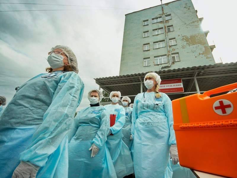 В Минздраве рассказали, когда в России снимут все ограничения по коронавирусу