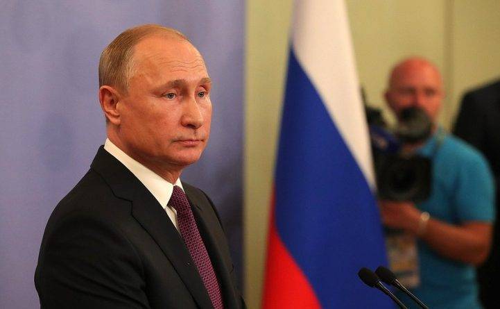 Путин заявил, что парад Победы в России перенесут на конец июня
