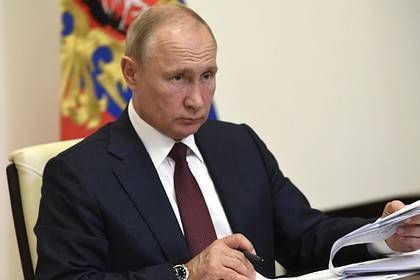 Путин бросил ручку во время совещания