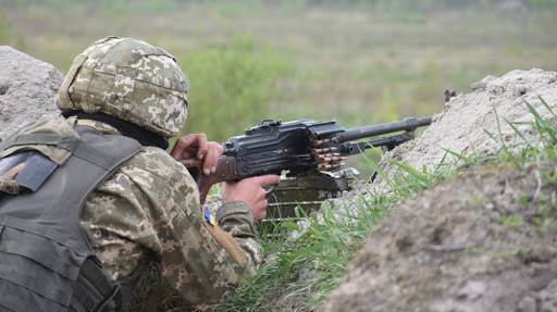 Ситуация на Донбассе: шесть обстрелов, погиб украинский военный