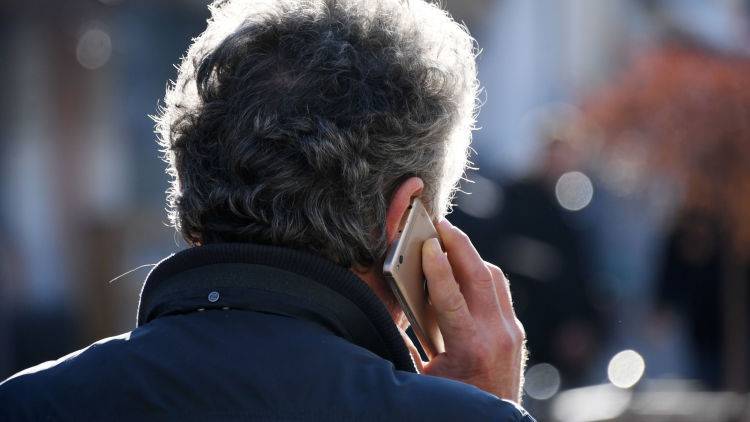 Абоненты в Крыму могут сменить мобильного оператора, сохранив номер