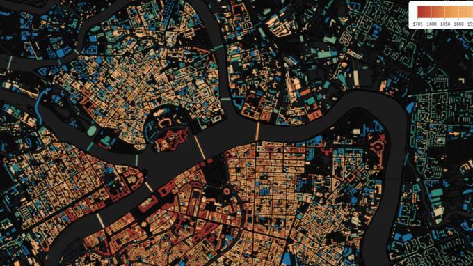 Картограф из Петербурга создал проект с возрастом домов города