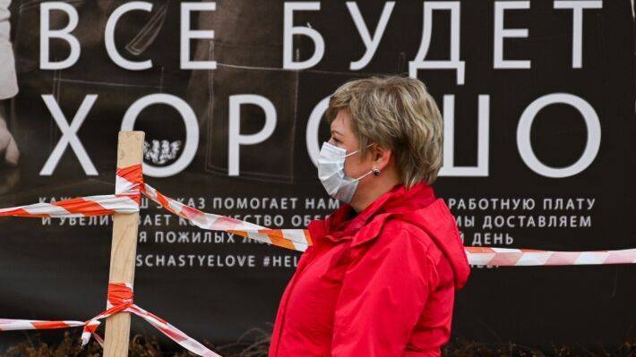 Тридцать предприятий Костромской области научились делать маски