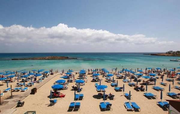 Вирус без границ: Кипр сделал «щедрое предложение» для туристов-смельчаков