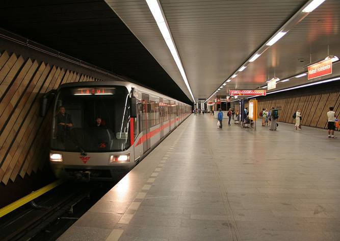 Поезда в пражском метро начнут ходить чаще