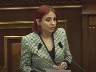 Неловкая ситуация: Депутат от «Светлой Армении» задала неудобный для правящего блока «Мой шаг» вопрос